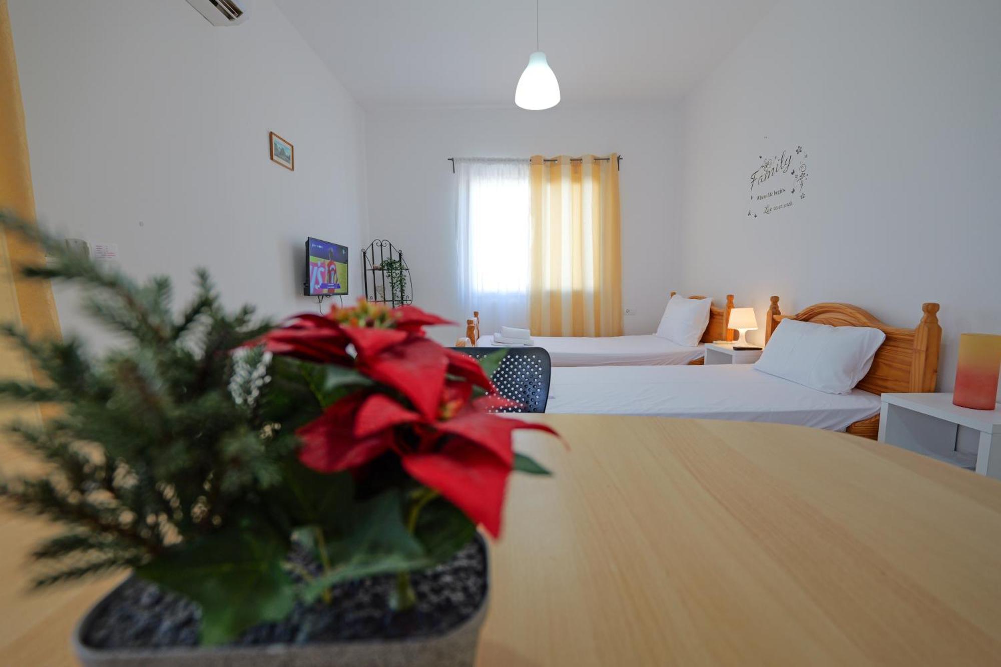Central Garden Residence Sofia - Free Parking Ксамил Экстерьер фото