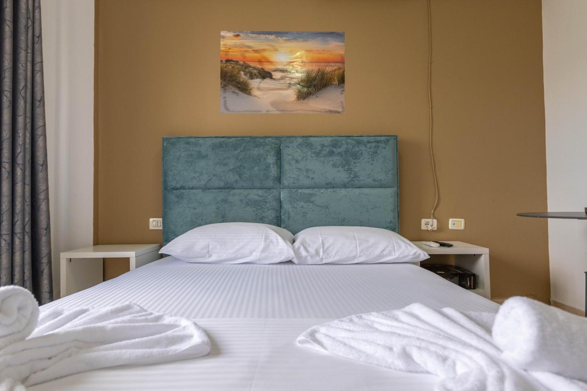 Central Garden Residence Sofia - Free Parking Ксамил Экстерьер фото