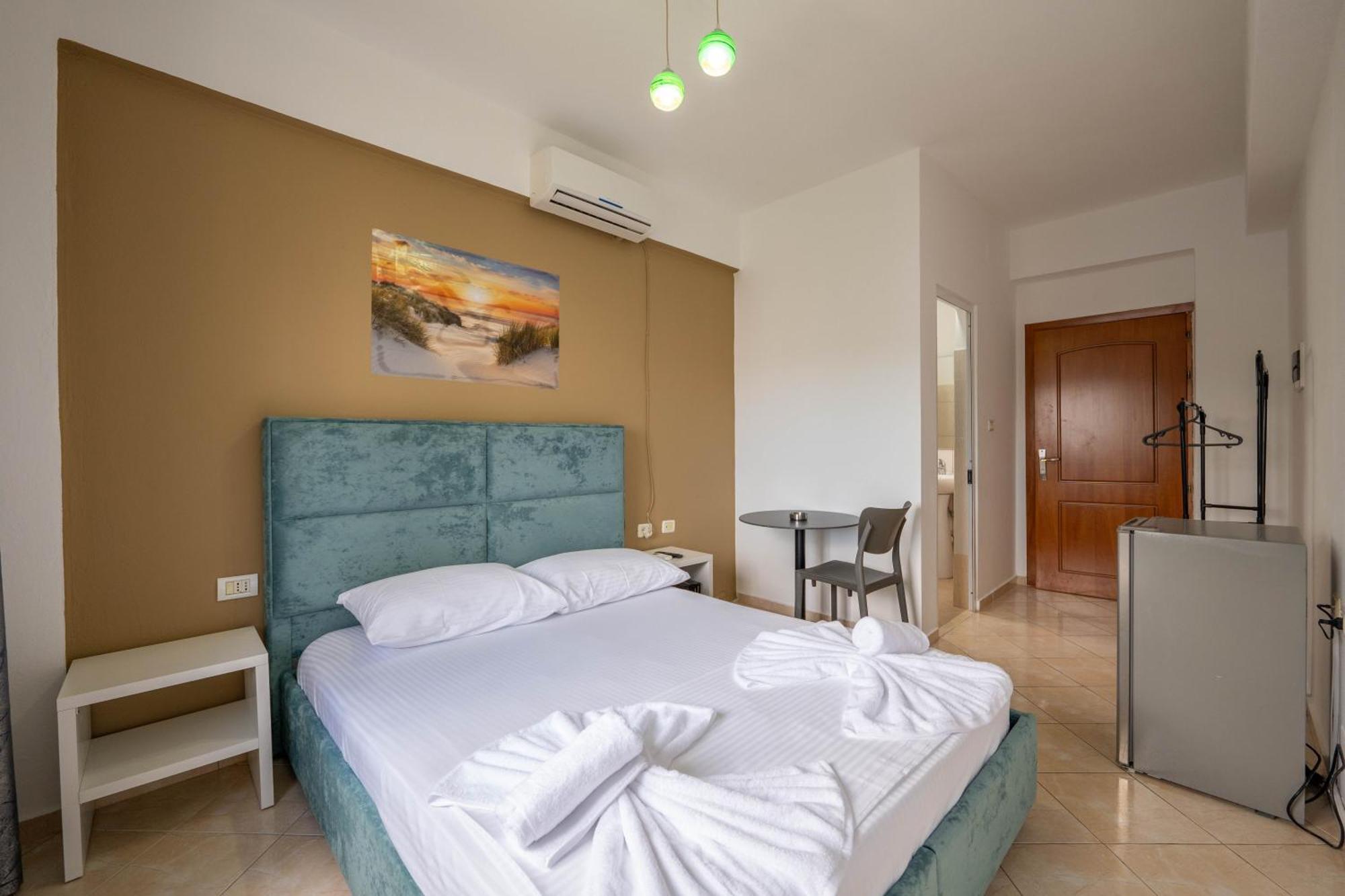 Central Garden Residence Sofia - Free Parking Ксамил Экстерьер фото